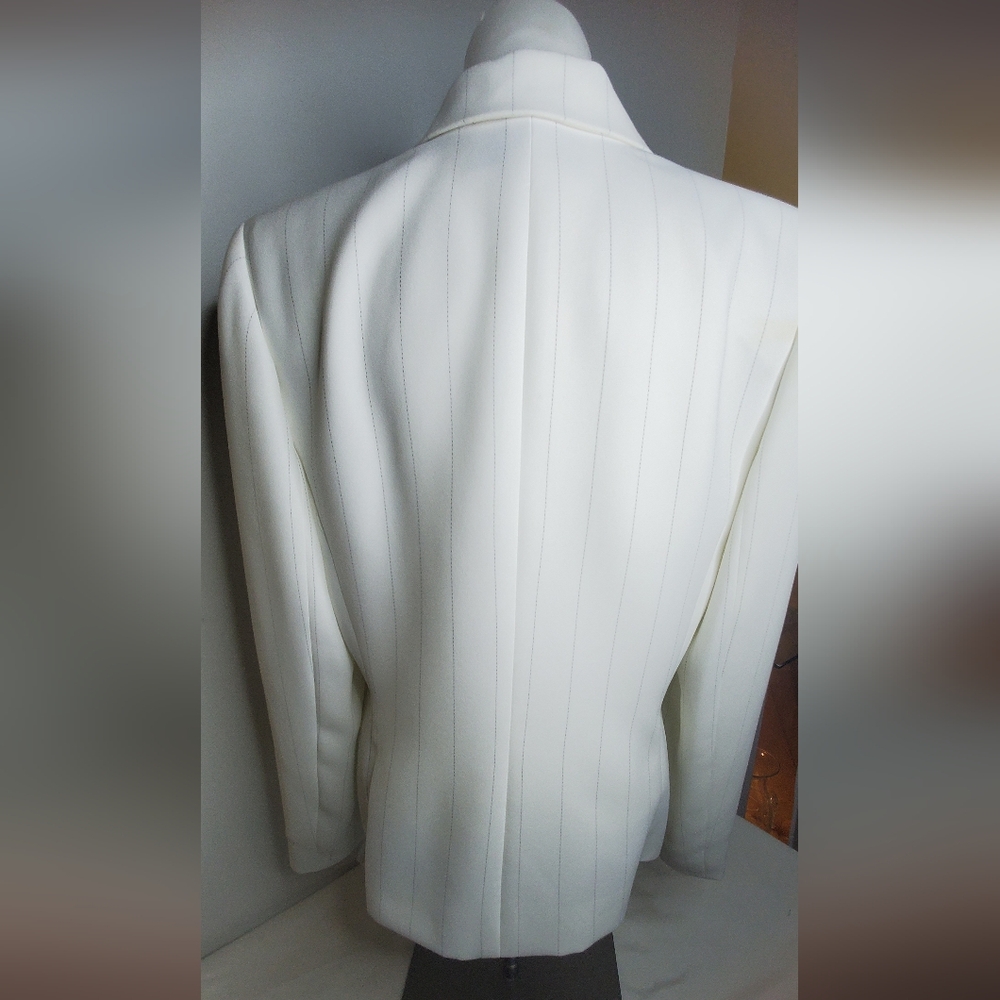 🔥Hostpick🔥NWT Tahari Size 12P Elegant White Striped Women's Blazer - Picture 3 of 14